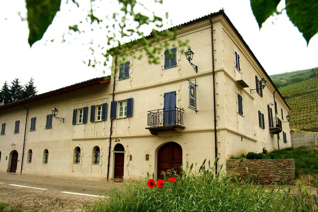 Marcarini Agriturismo Neviglie Zewnętrze zdjęcie