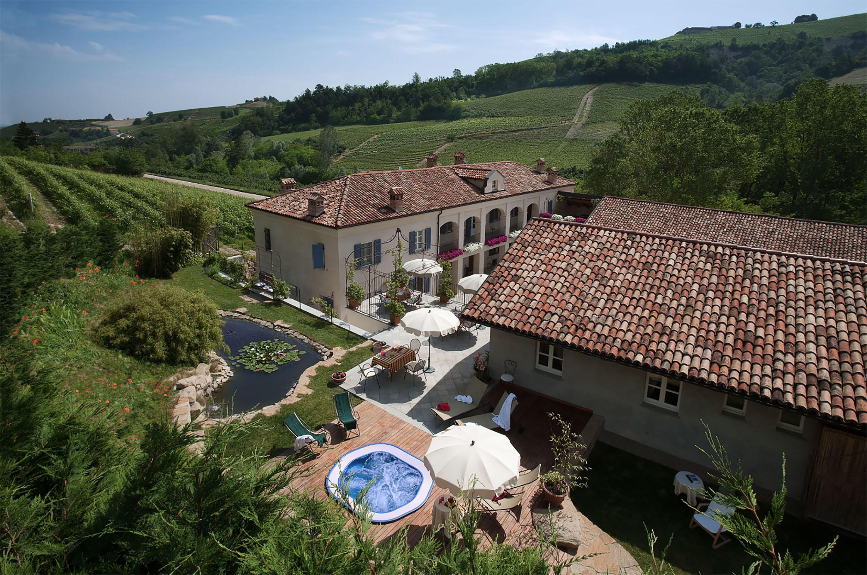 Marcarini Agriturismo Neviglie Zewnętrze zdjęcie