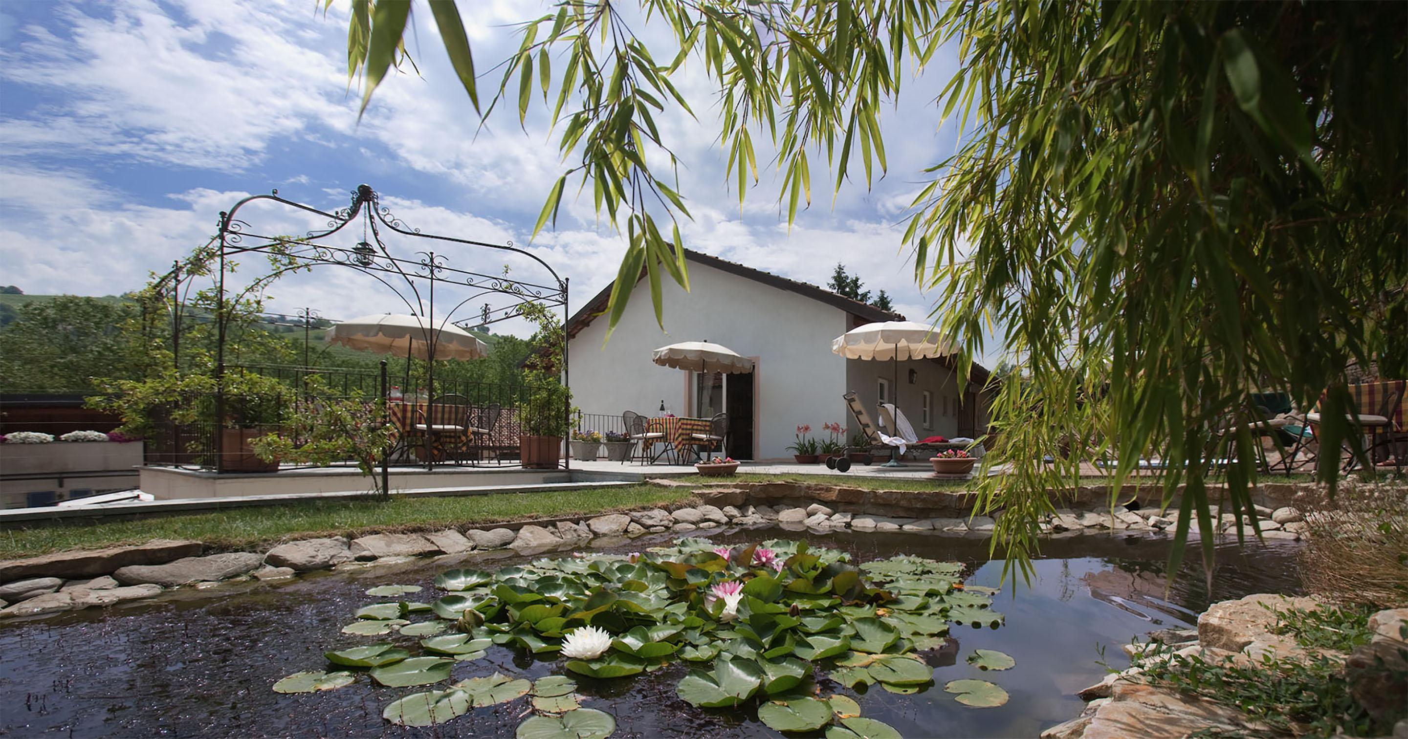 Marcarini Agriturismo Neviglie Zewnętrze zdjęcie
