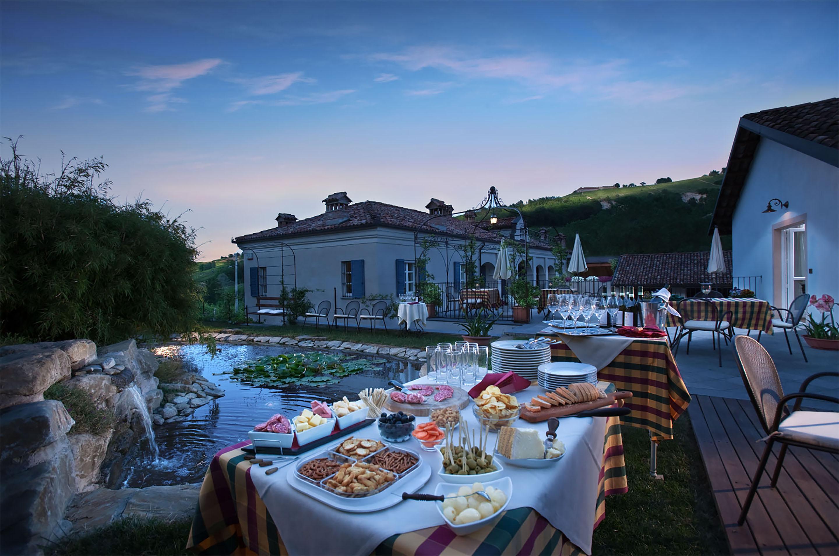 Marcarini Agriturismo Neviglie Zewnętrze zdjęcie